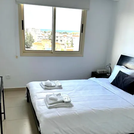 Elysia Park - 2 Bed Seaview Apartment
