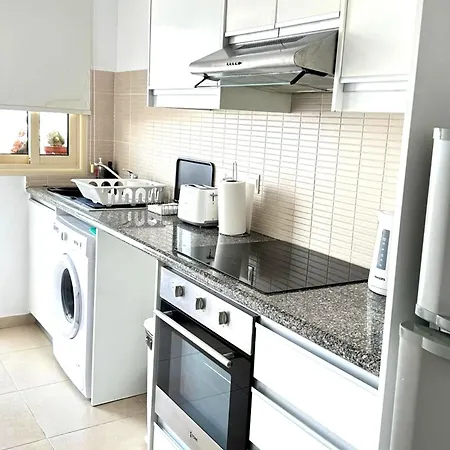 Elysia Park - 2 Bed Seaview