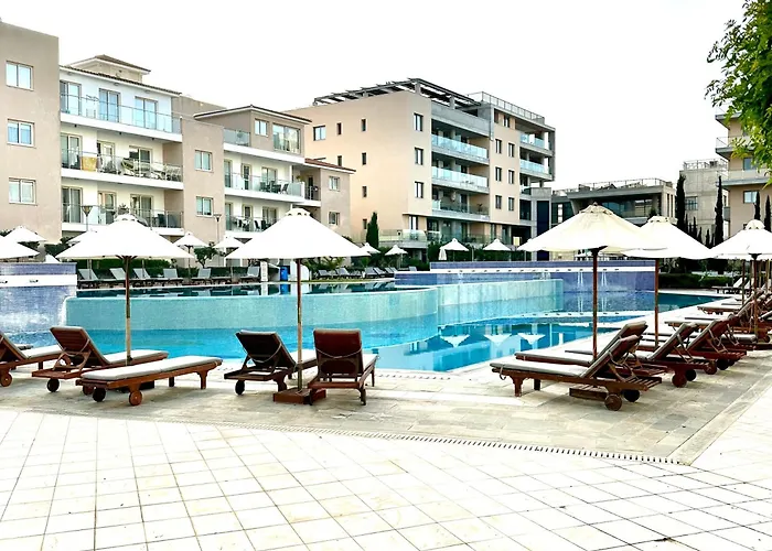 Elysia Park - 2 Bed Seaview * パ フォス