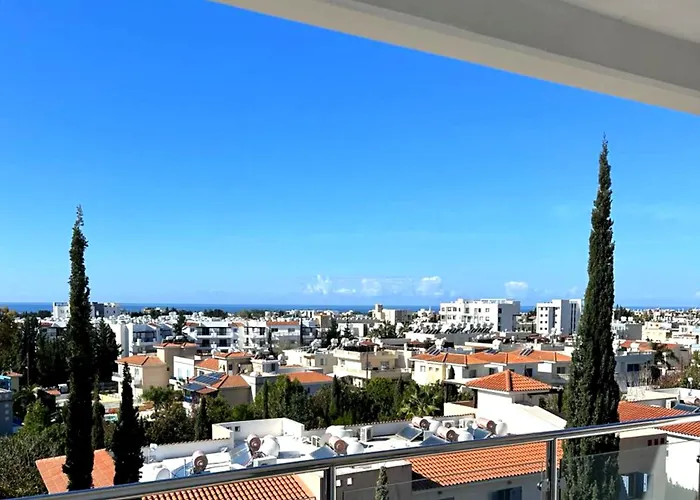 Elysia Park - 2 Bed Seaview